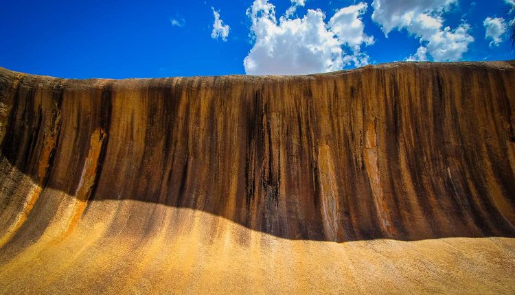 Australia---Wave-rock